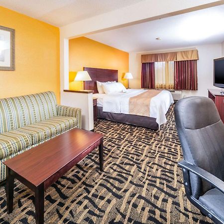 Quality Inn & Suites Danville Esterno foto