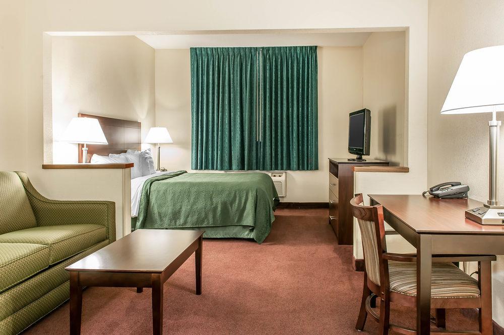 Quality Inn & Suites Danville Esterno foto