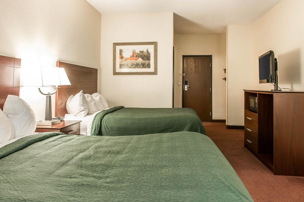 Quality Inn & Suites Danville Esterno foto