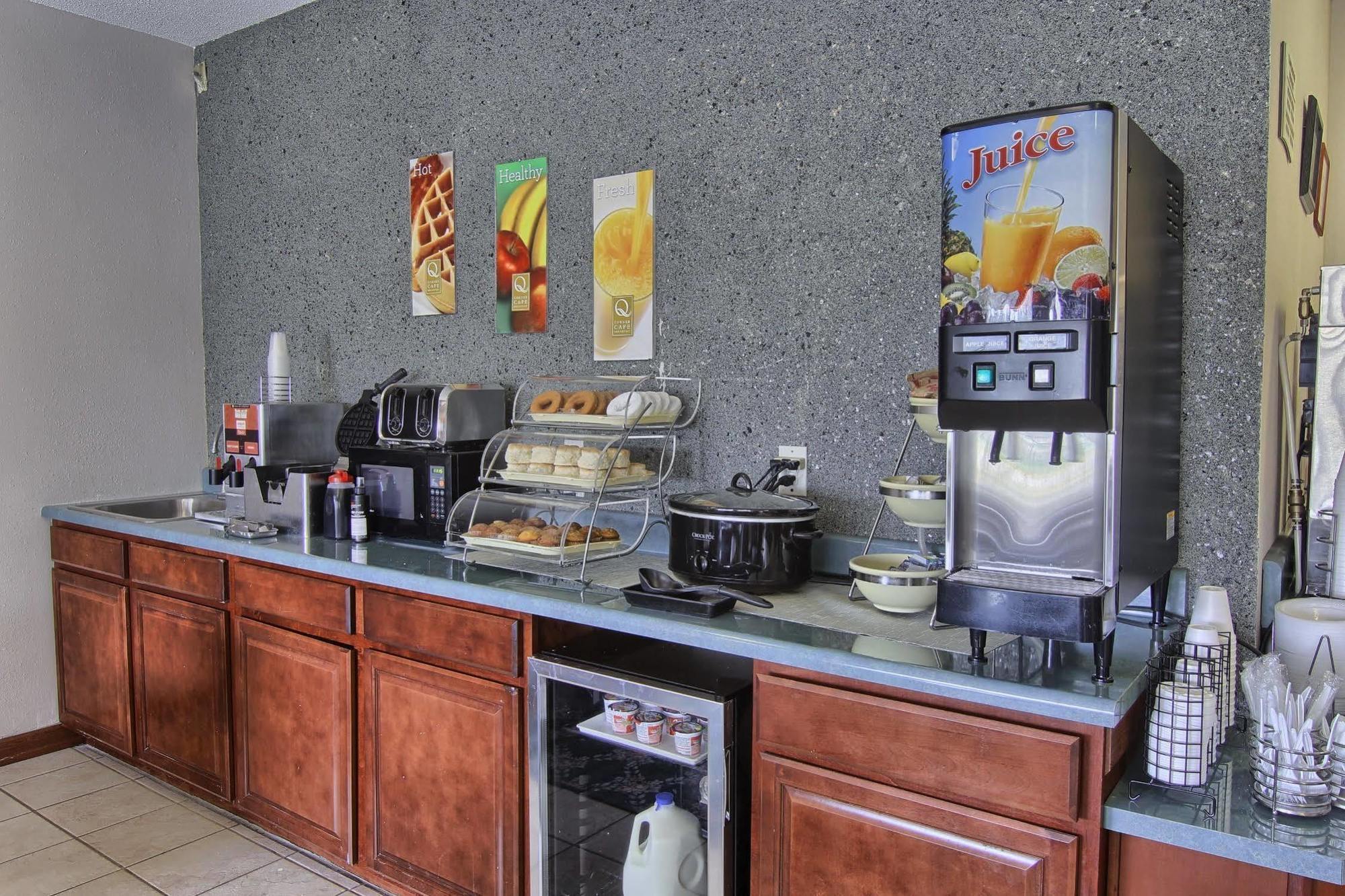 Quality Inn & Suites Danville Esterno foto