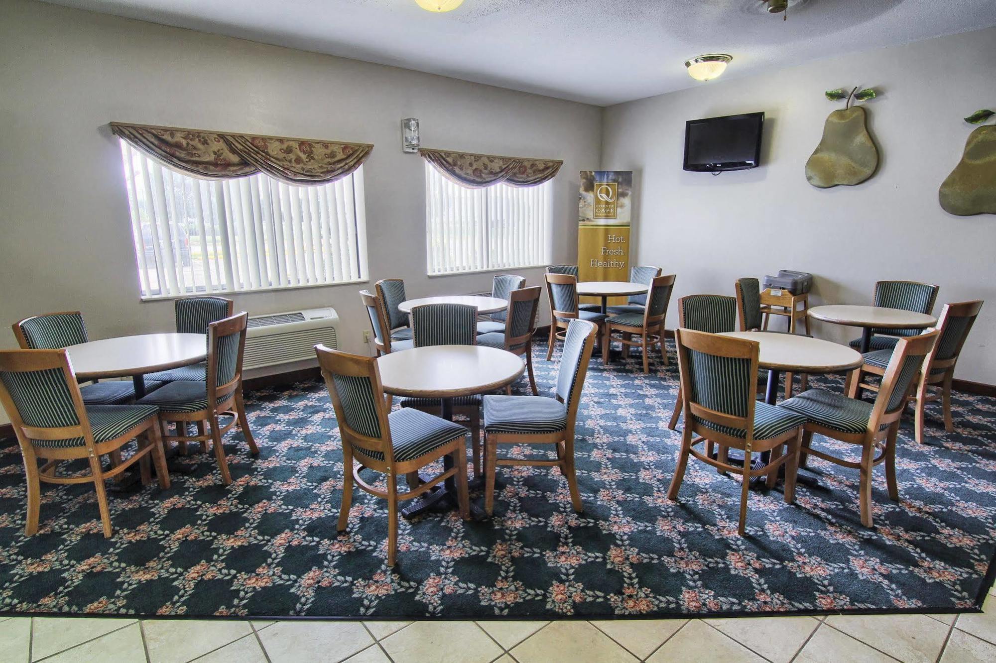 Quality Inn & Suites Danville Esterno foto